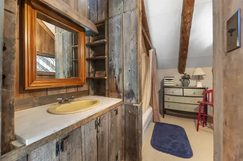 3221 Hapgood Pond Road Peru VT 05155