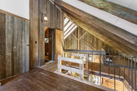 3221 Hapgood Pond Road Peru VT 05155