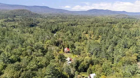 3221 Hapgood Pond Road Peru VT 05155