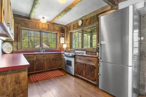 3221 Hapgood Pond Road Peru VT 05155