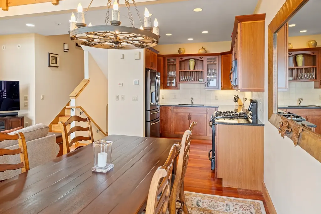 4B Hardwood Hill Stratton VT 05155