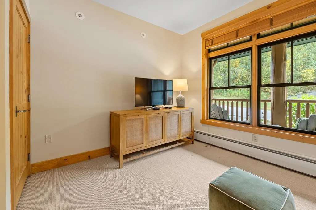 4B Hardwood Hill Stratton VT 05155