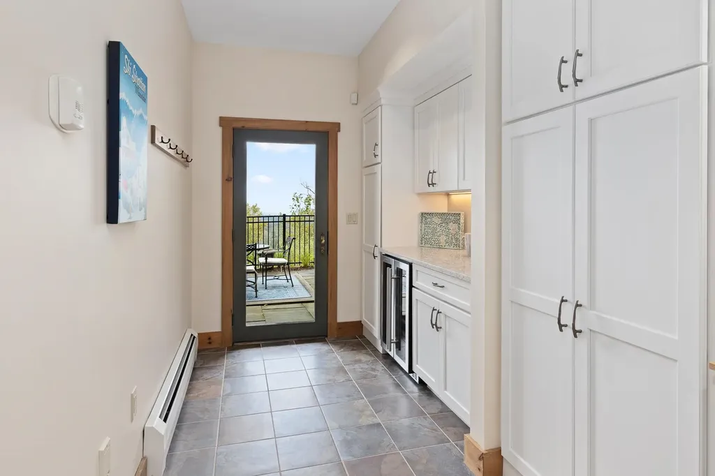 4B Hardwood Hill Stratton VT 05155