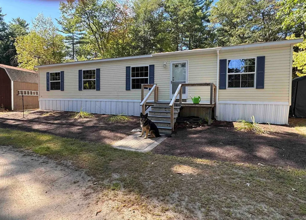 27 Butternut Lane Tamworth NH 03882