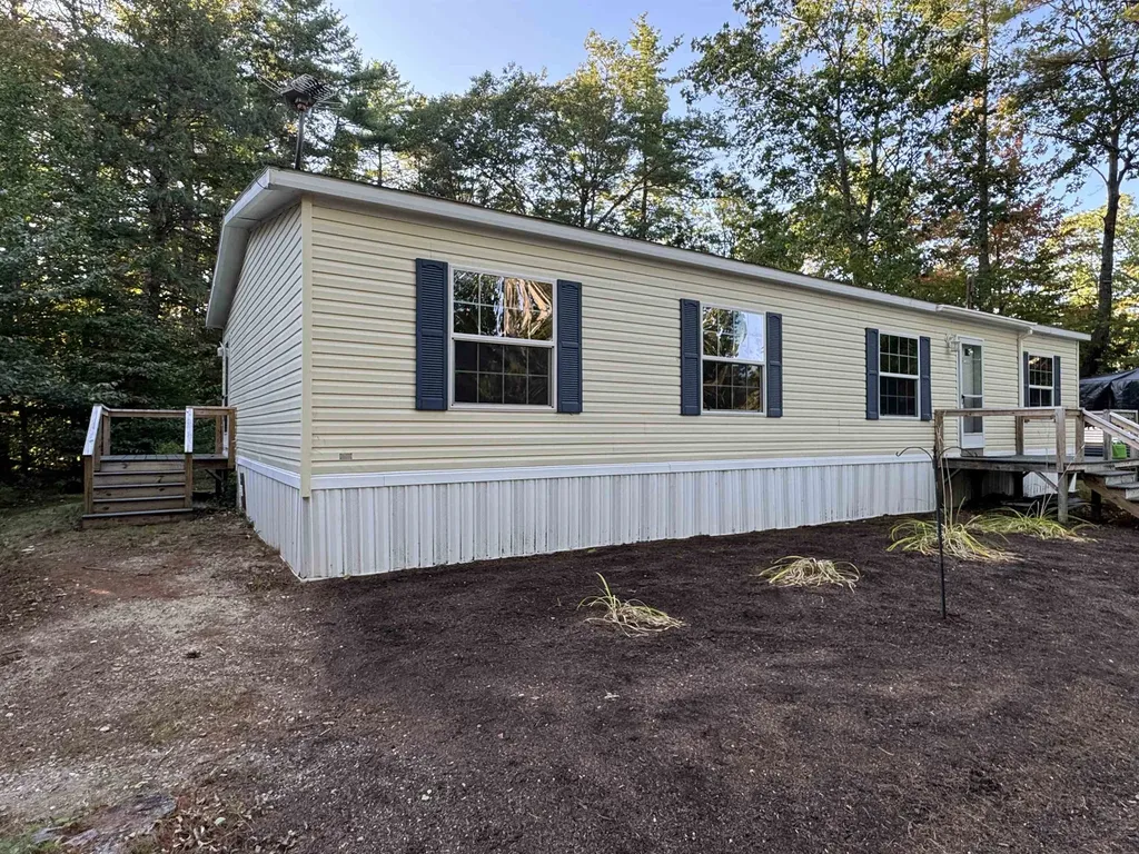 27 Butternut Lane Tamworth NH 03882