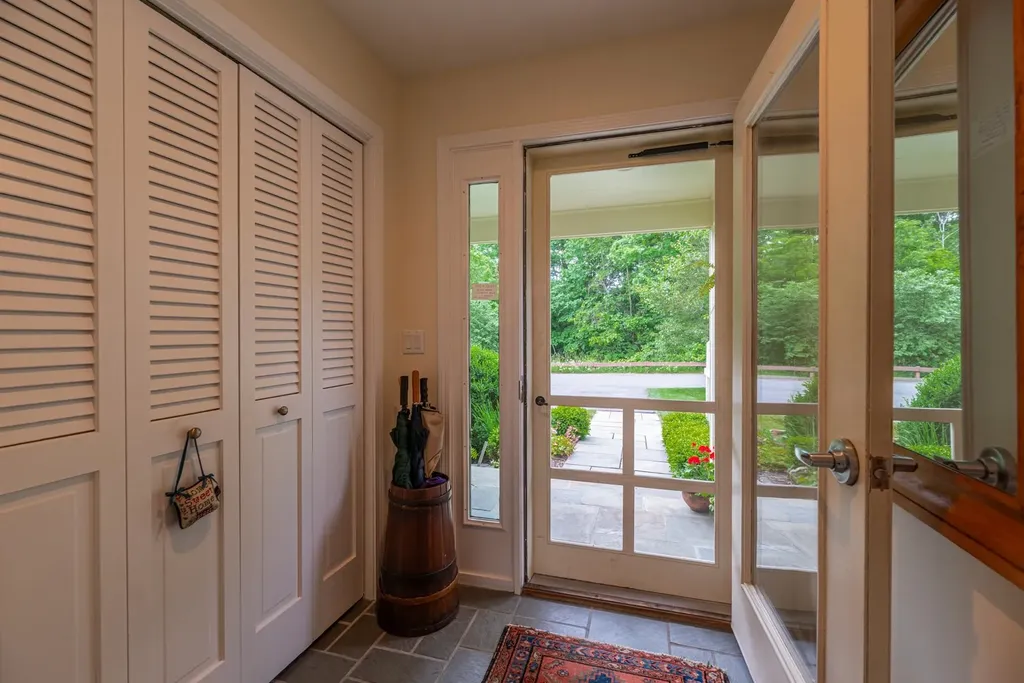 263 Kestrel Court Manchester VT 05254