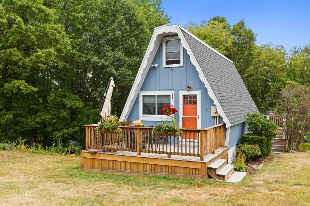 1 E Bluff Highlands Meredith NH 03253