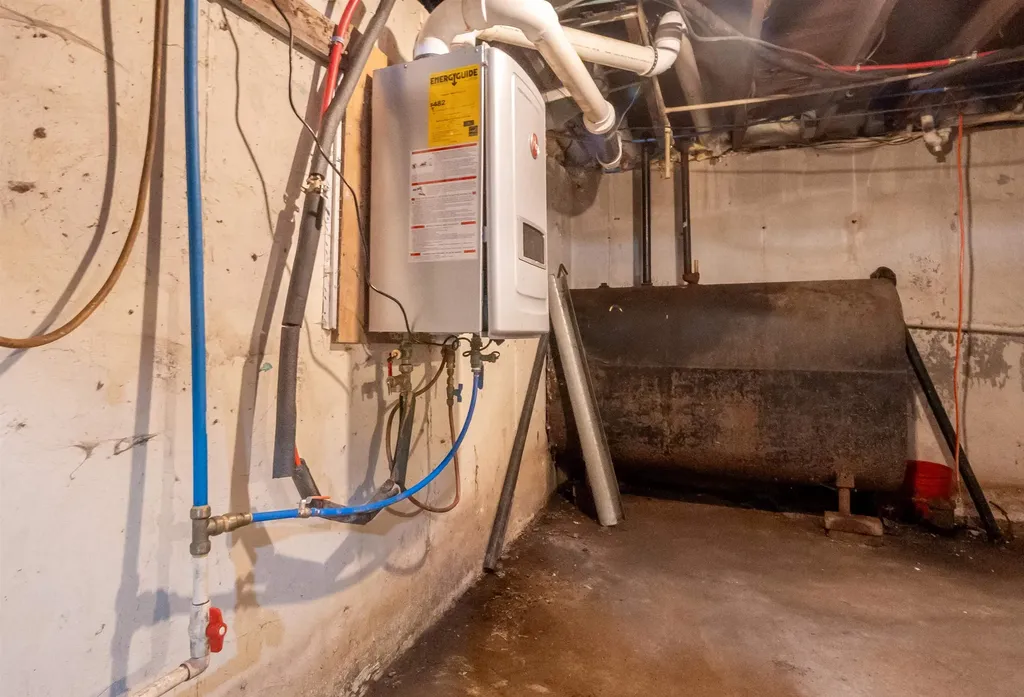 231 Chesterfield Road Hinsdale NH 03451