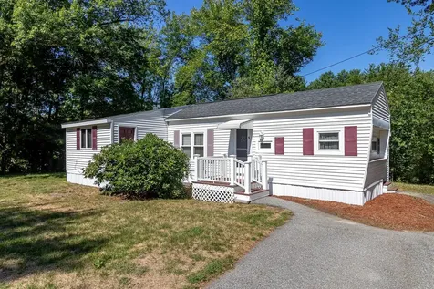 5 Cheryl Street Nashua NH 03062
