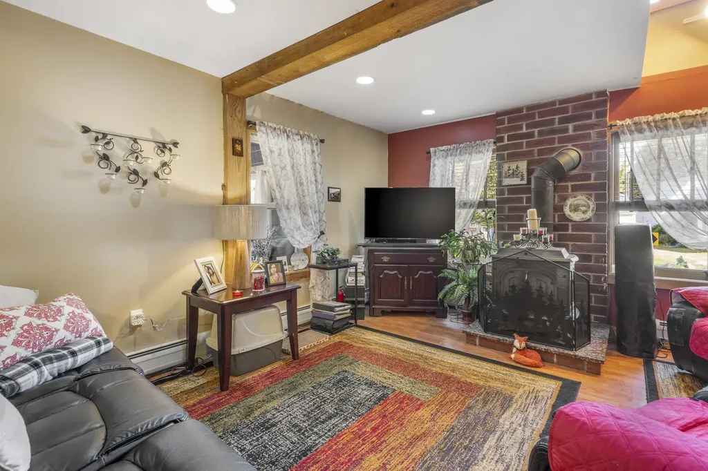 1025 Route 123 Stoddard NH 03464