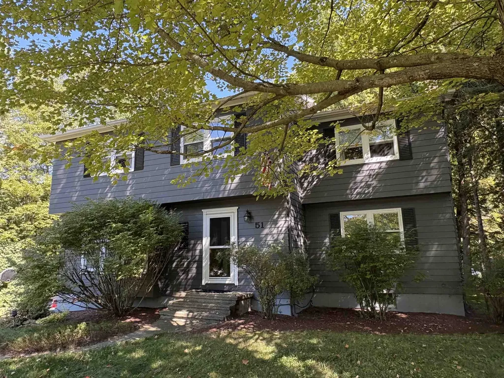 51 Logwood Circle Essex VT 05452