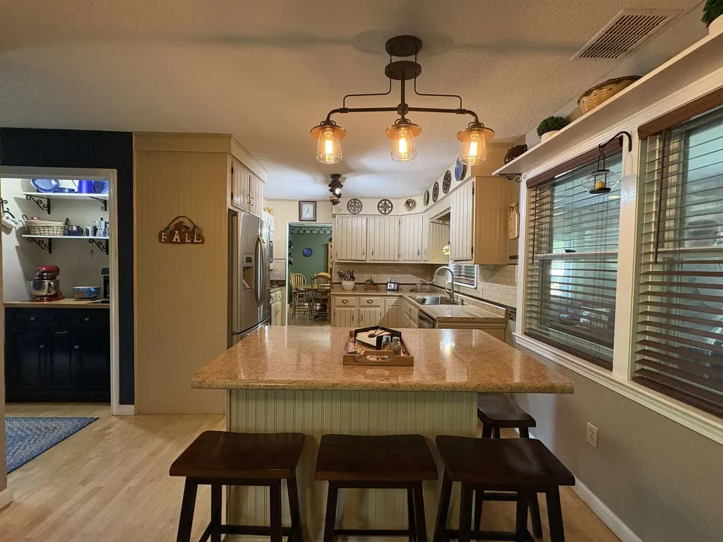 51 Logwood Circle Essex VT 05452