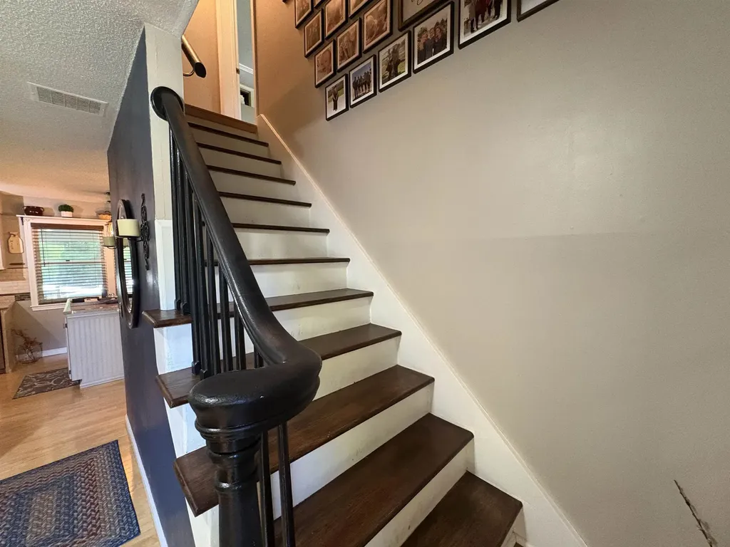 51 Logwood Circle Essex VT 05452