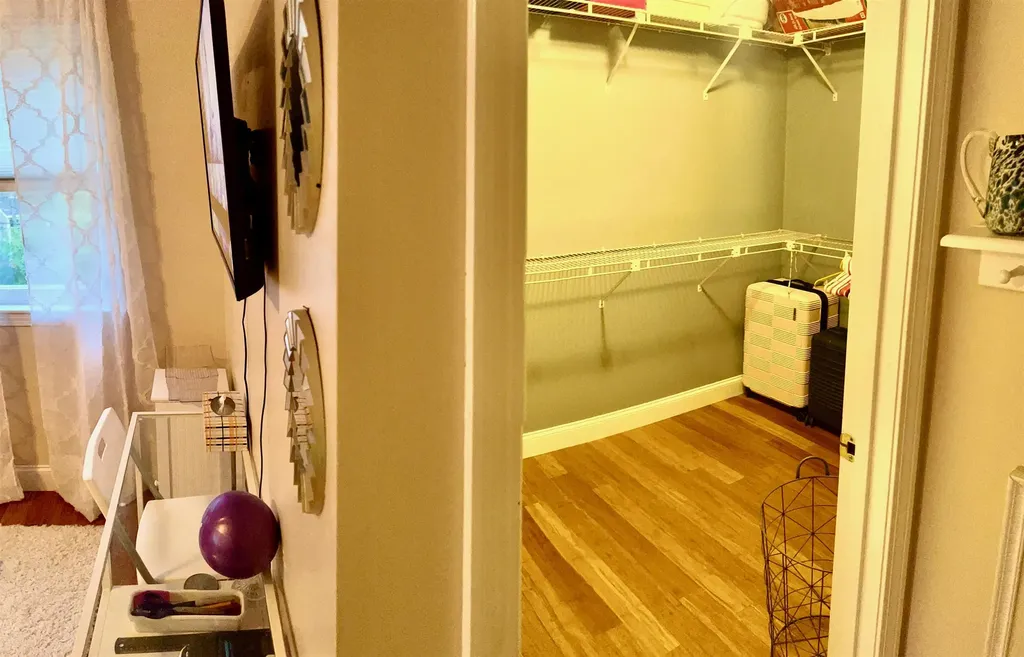 51 Logwood Circle Essex VT 05452