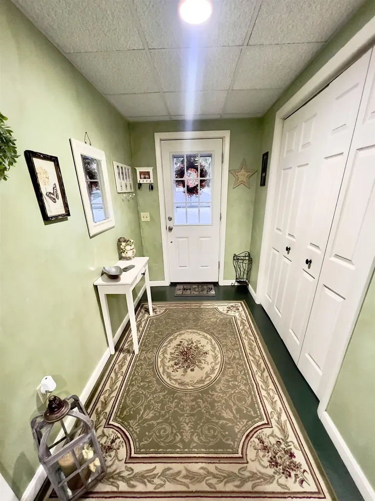 51 Logwood Circle Essex VT 05452