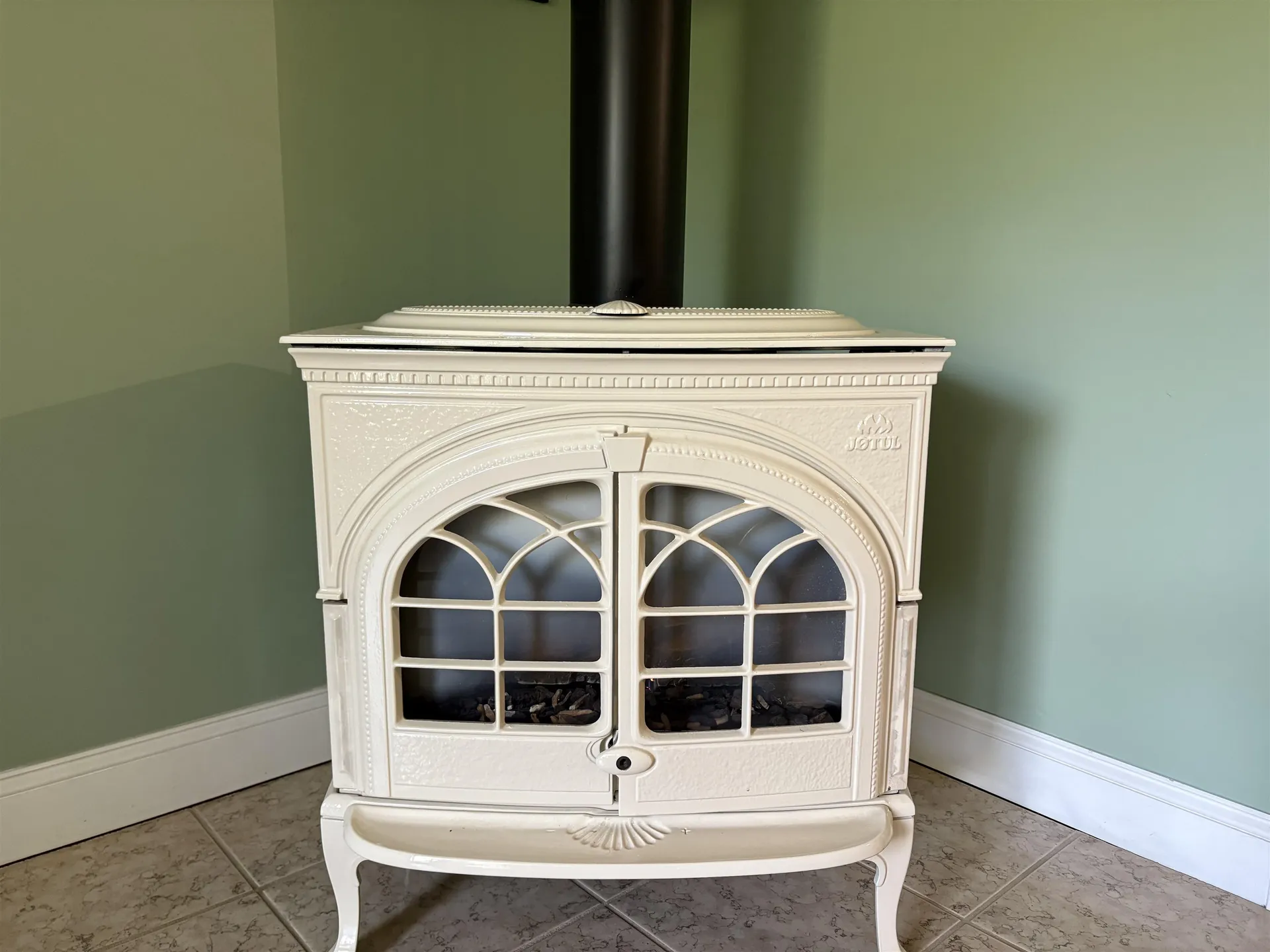 51 Logwood Circle Essex VT 05452