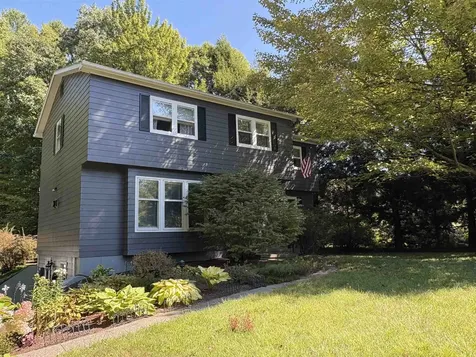 51 Logwood Circle Essex VT 05452