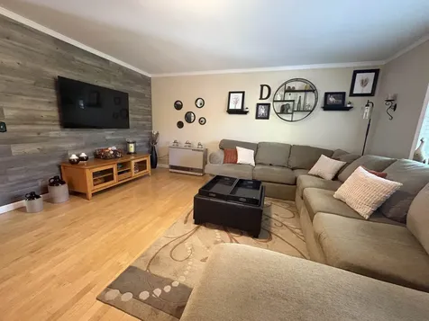 51 Logwood Circle Essex VT 05452