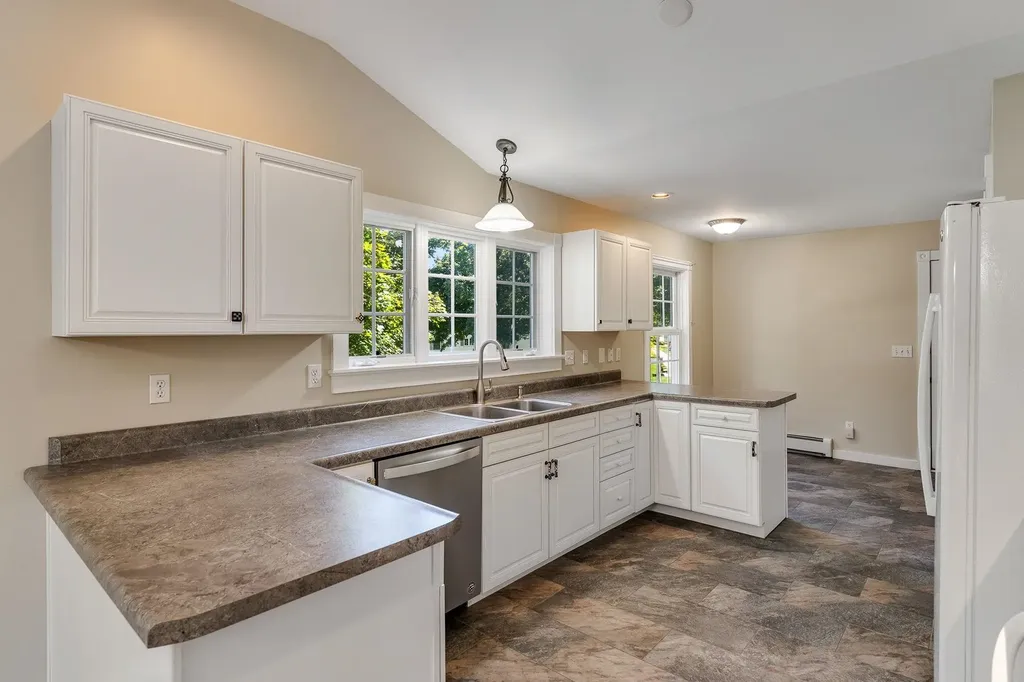 221 Bittersweet Circle Williston VT 05495