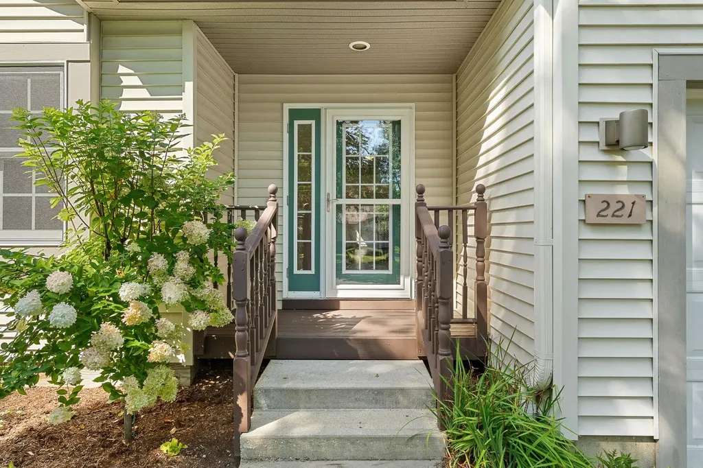 221 Bittersweet Circle Williston VT 05495