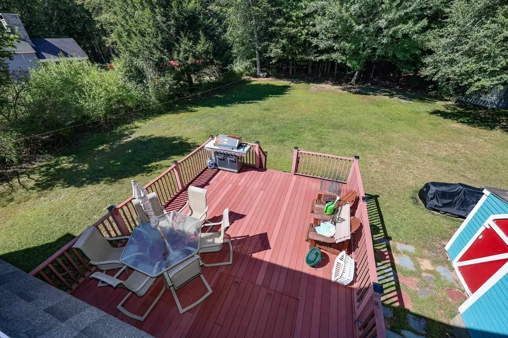 11 Crescent Street Hill NH 03243