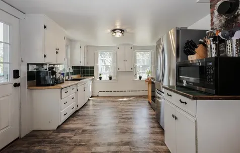 11 Crescent Street Hill NH 03243