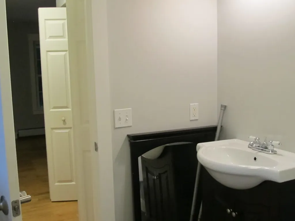 562 Nh Route 103 Sunapee NH 03782