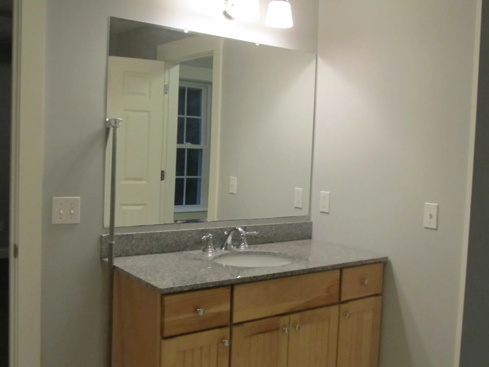 562 Nh Route 103 Sunapee NH 03782