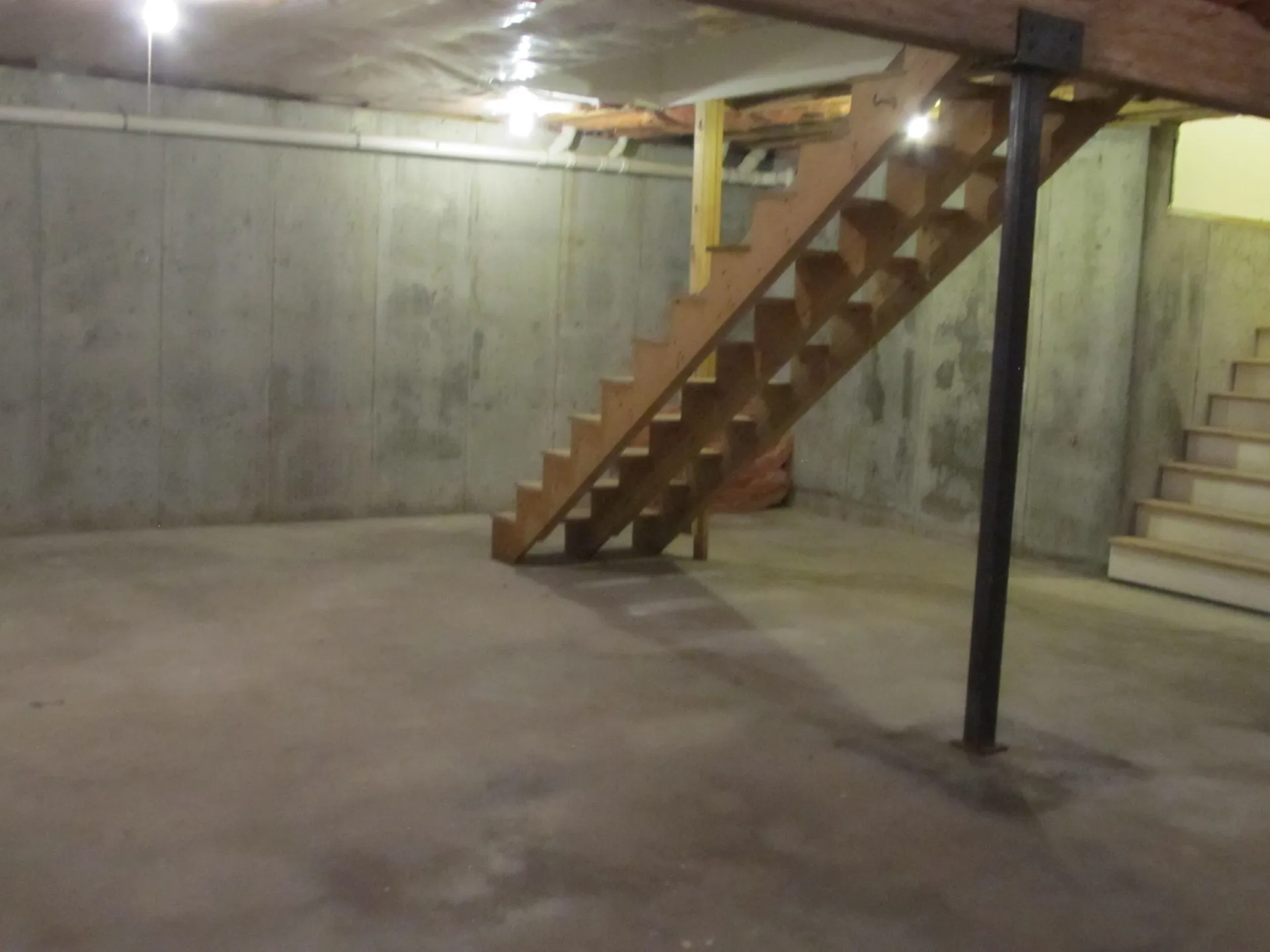 562 Nh Route 103 Sunapee NH 03782