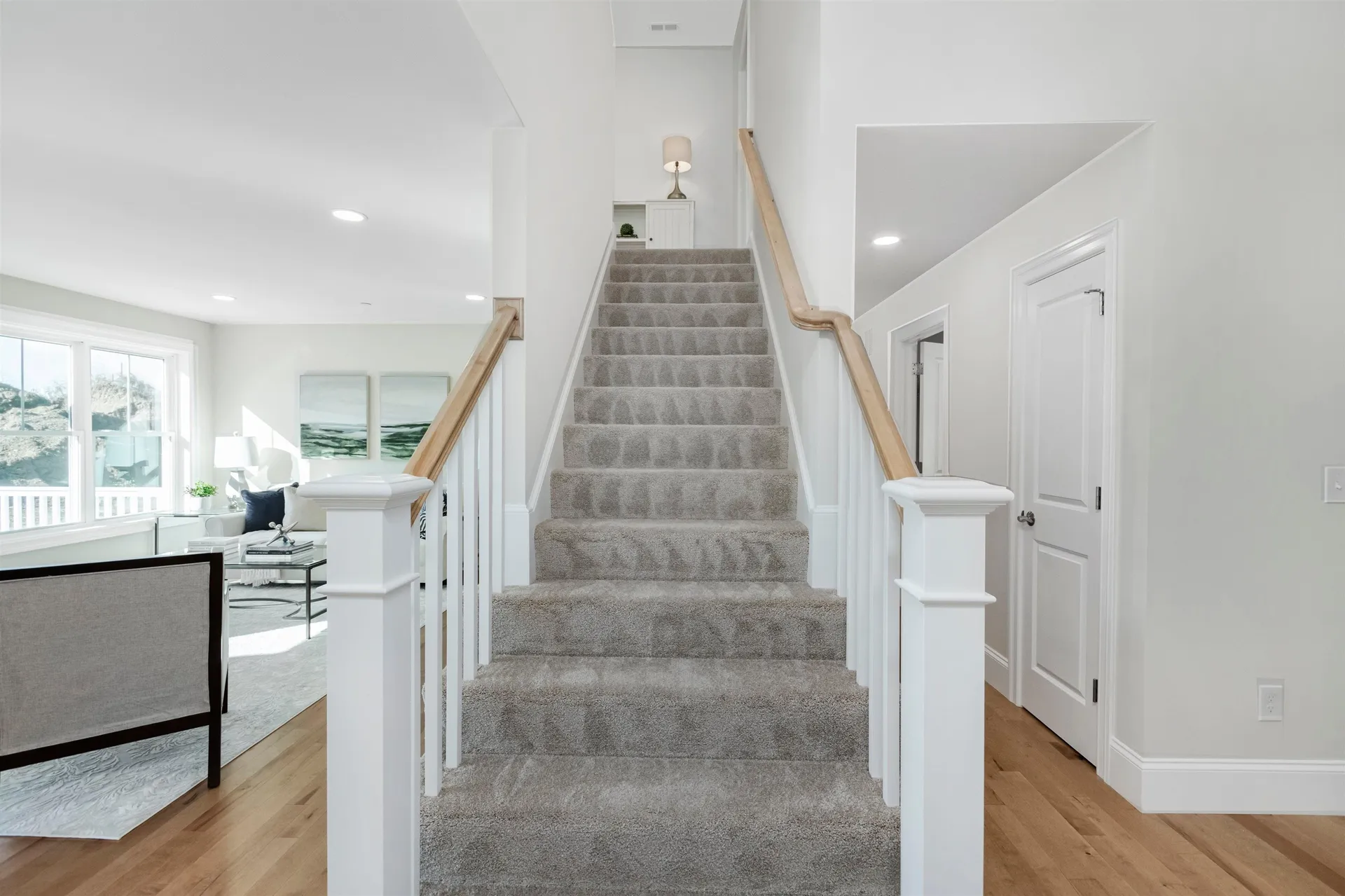 8 Acadia Drive Hudson NH 03051