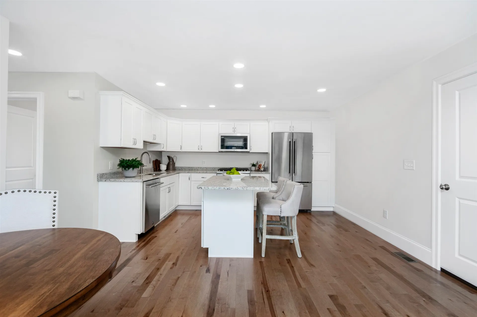 8 Acadia Drive Hudson NH 03051