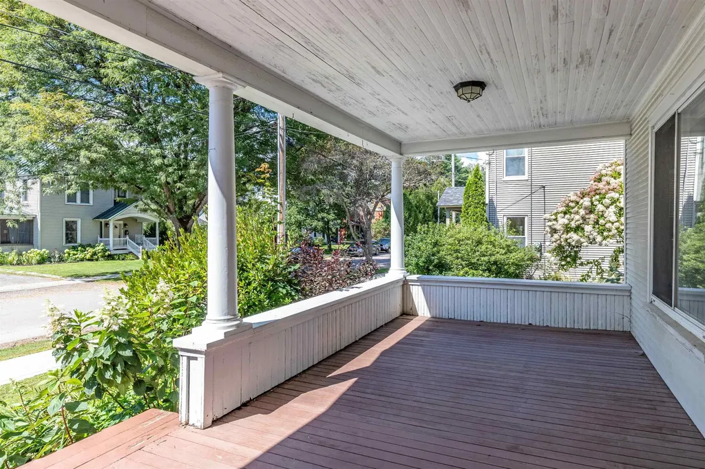 6 Randall Street Waterbury VT 05676