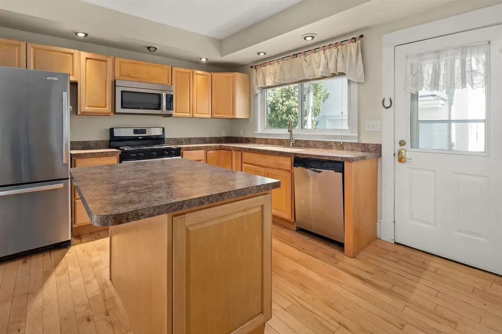 6 Randall Street Waterbury VT 05676