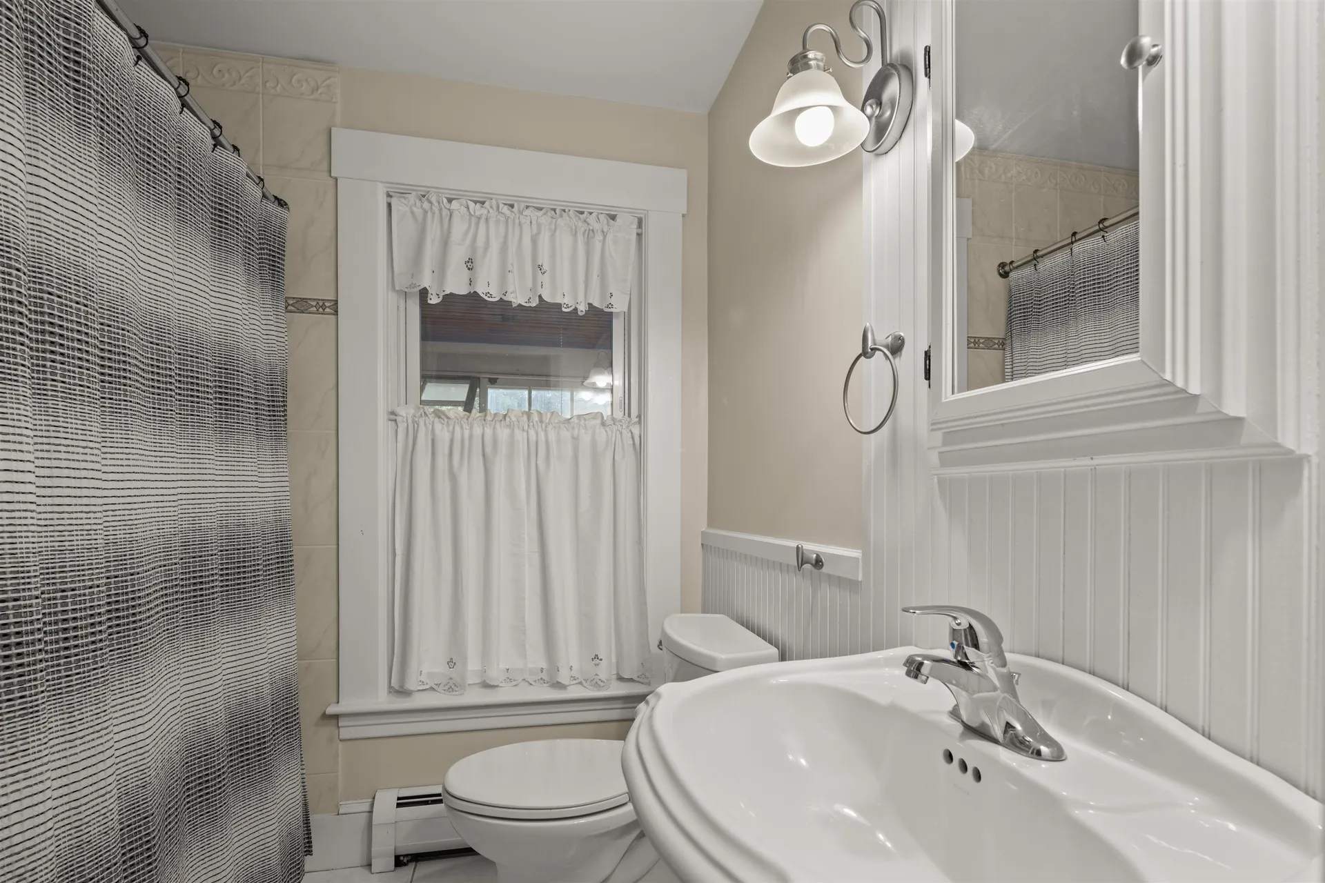 6 Randall Street Waterbury VT 05676