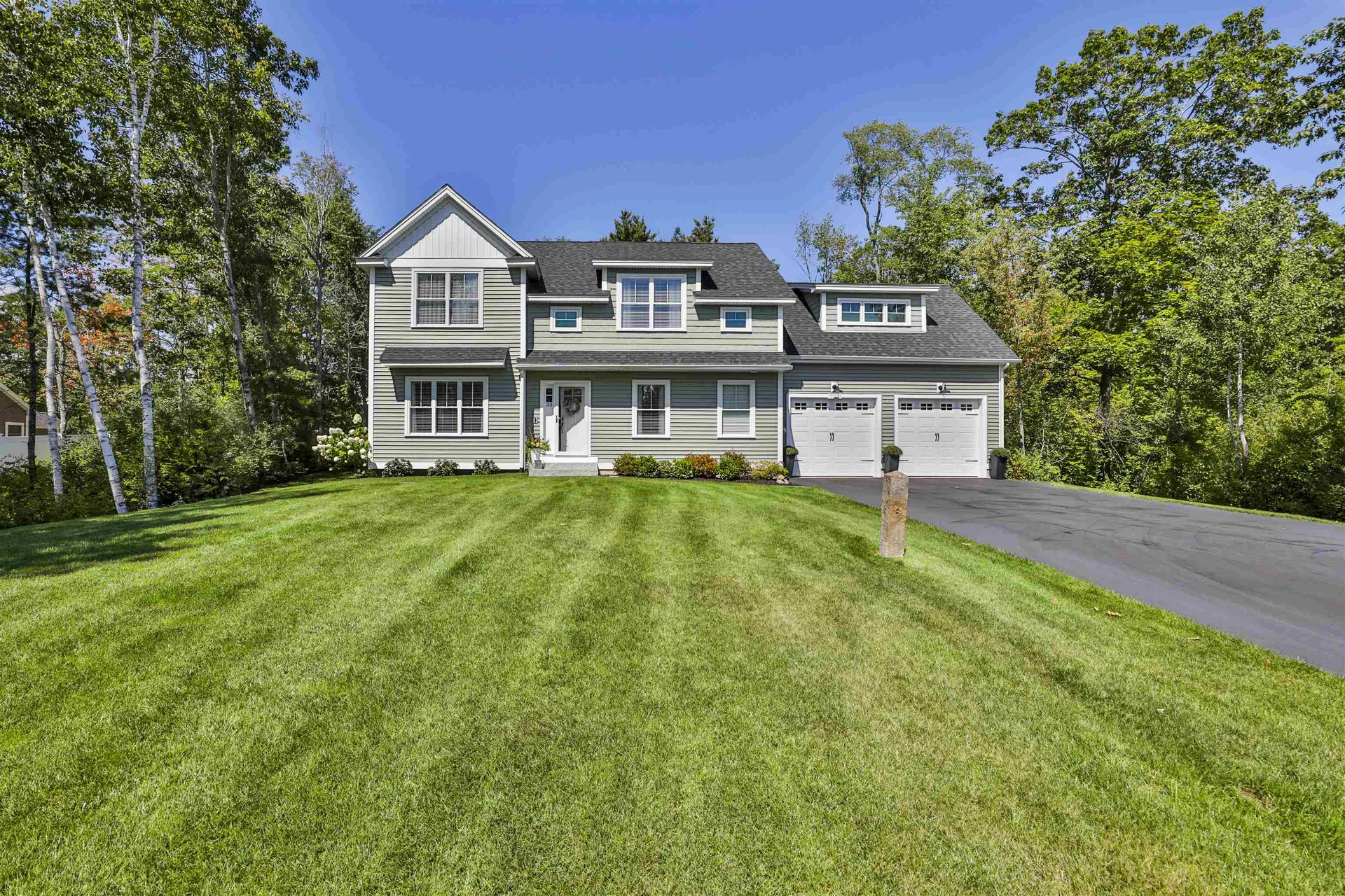 33 Signature Drive Barrington NH 03825