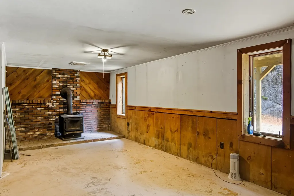 628 Monadnock Highway Swanzey NH 03446