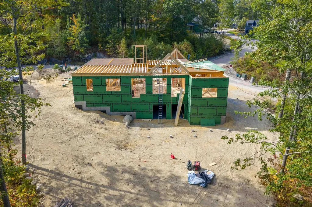 6 Windjammer Ridge Laconia NH 03246