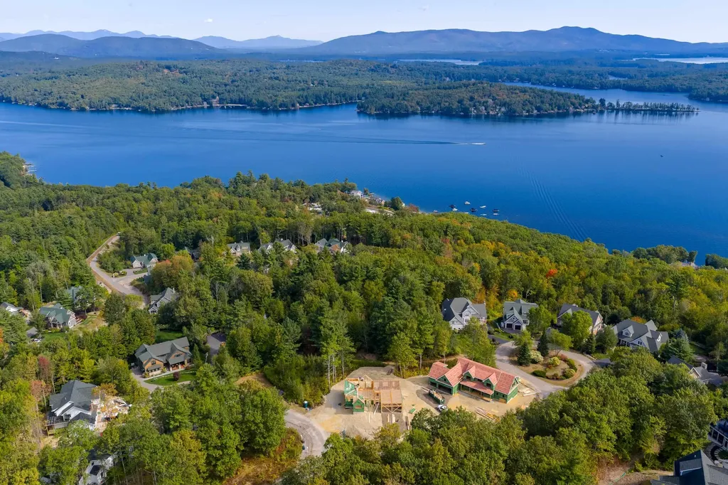6 Windjammer Ridge Laconia NH 03246