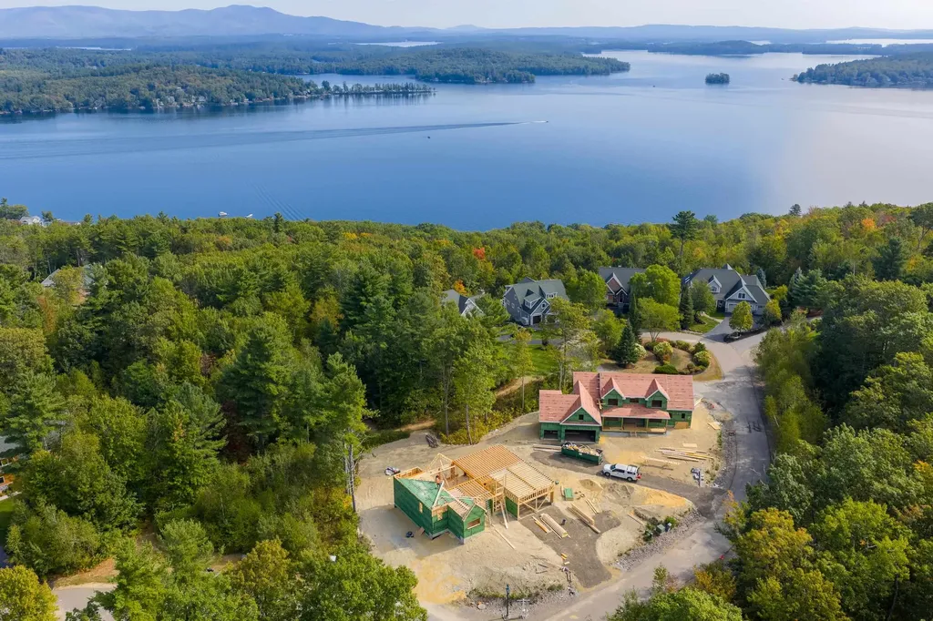 6 Windjammer Ridge Laconia NH 03246