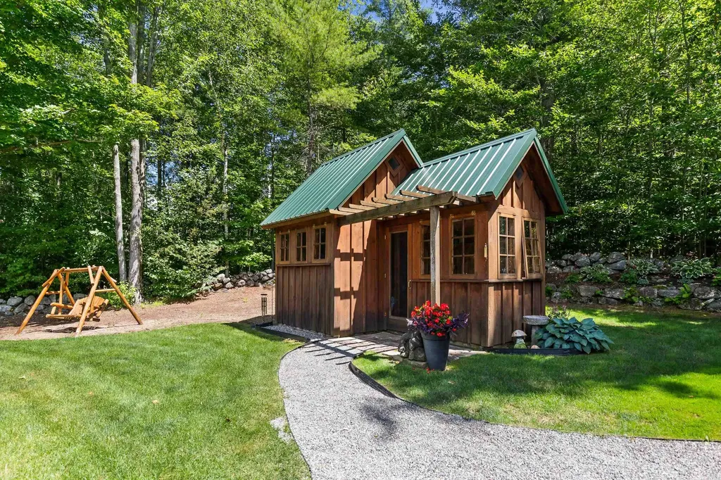 6 Windjammer Ridge Laconia NH 03246