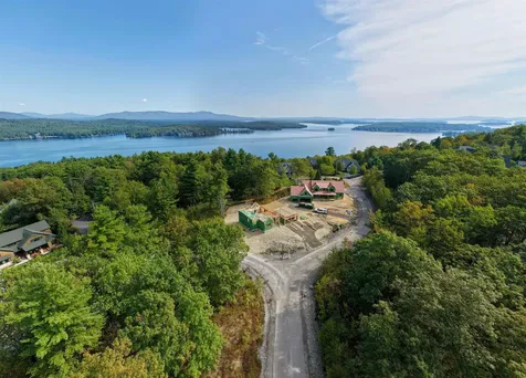 6 Windjammer Ridge Laconia NH 03246