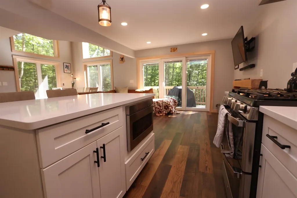 18 Panaway Drive Campton NH 03223