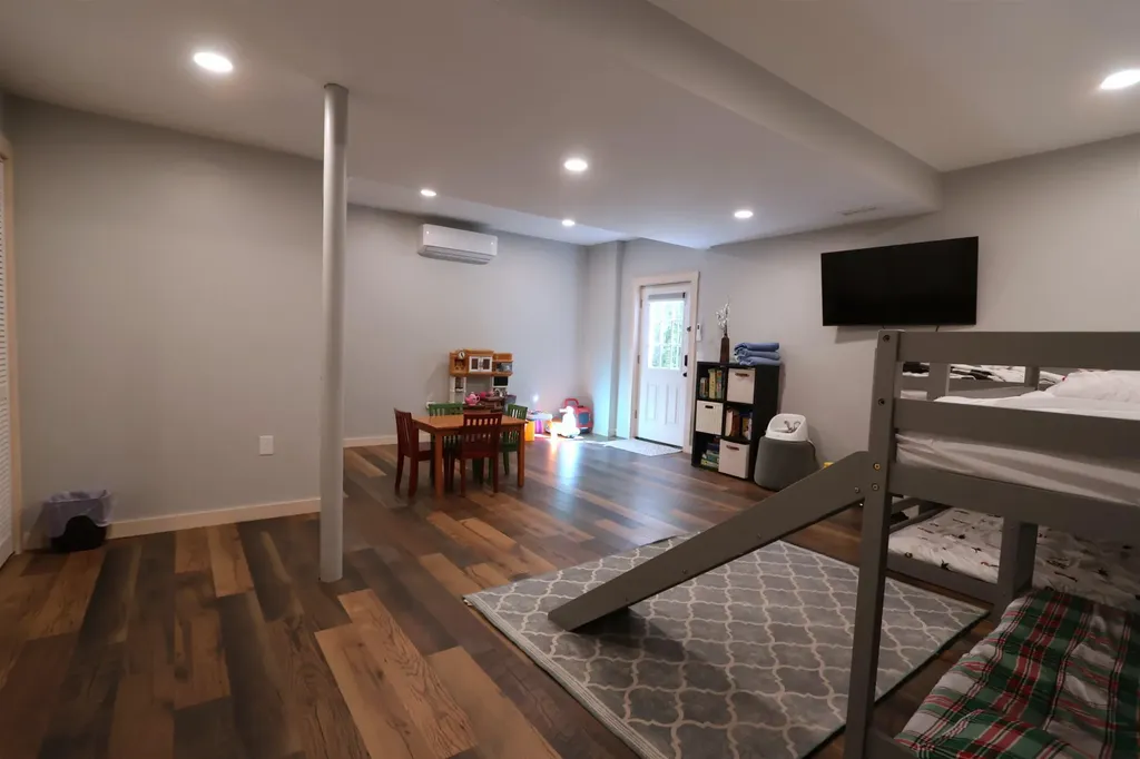 18 Panaway Drive Campton NH 03223