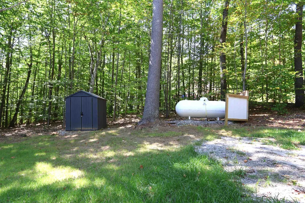 18 Panaway Drive Campton NH 03223