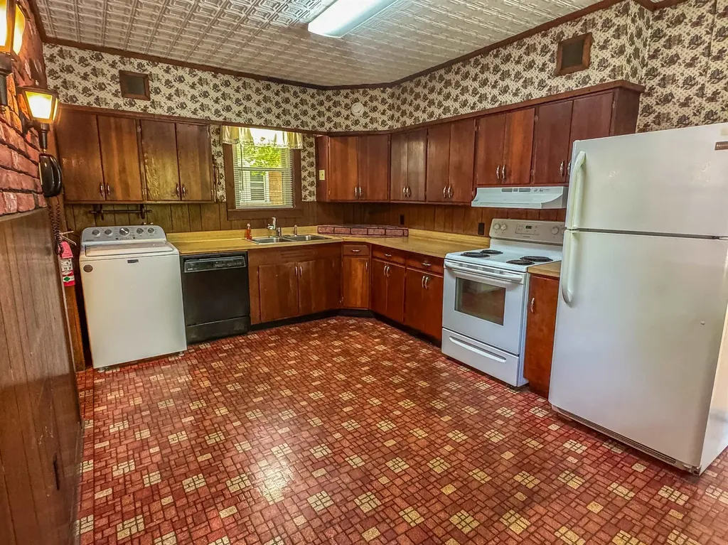 23 Fowler Street Keene NH 03431
