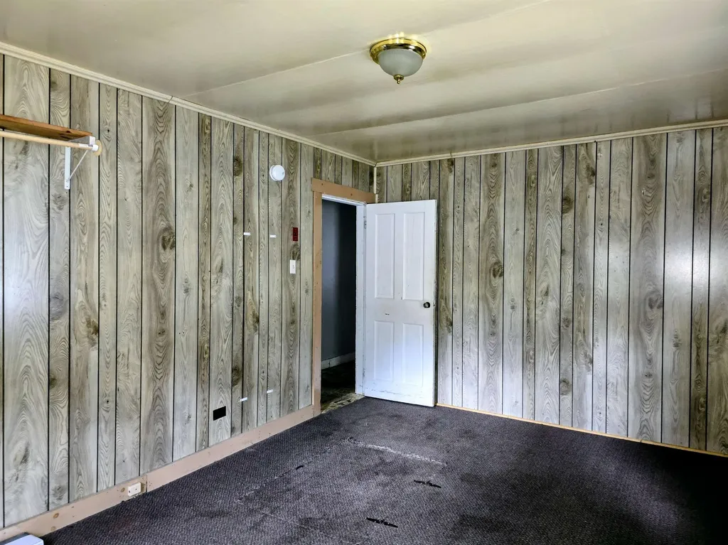 8574 Vermont Route 25 Corinth VT 05040