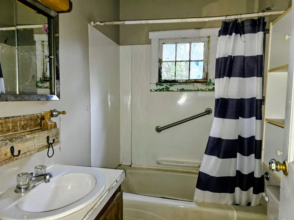 8574 Vermont Route 25 Corinth VT 05040