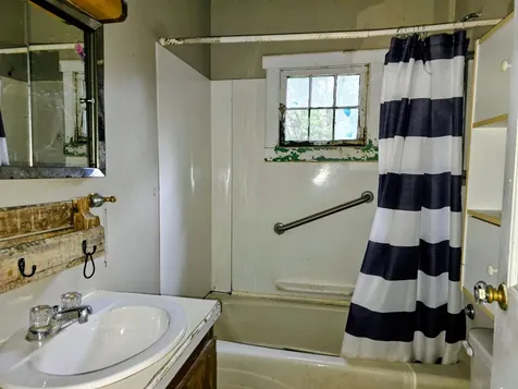 8574 Vermont Route 25 Corinth VT 05040