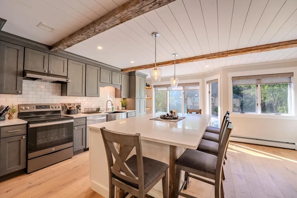 52 Bunker Lane Lincoln NH 03251