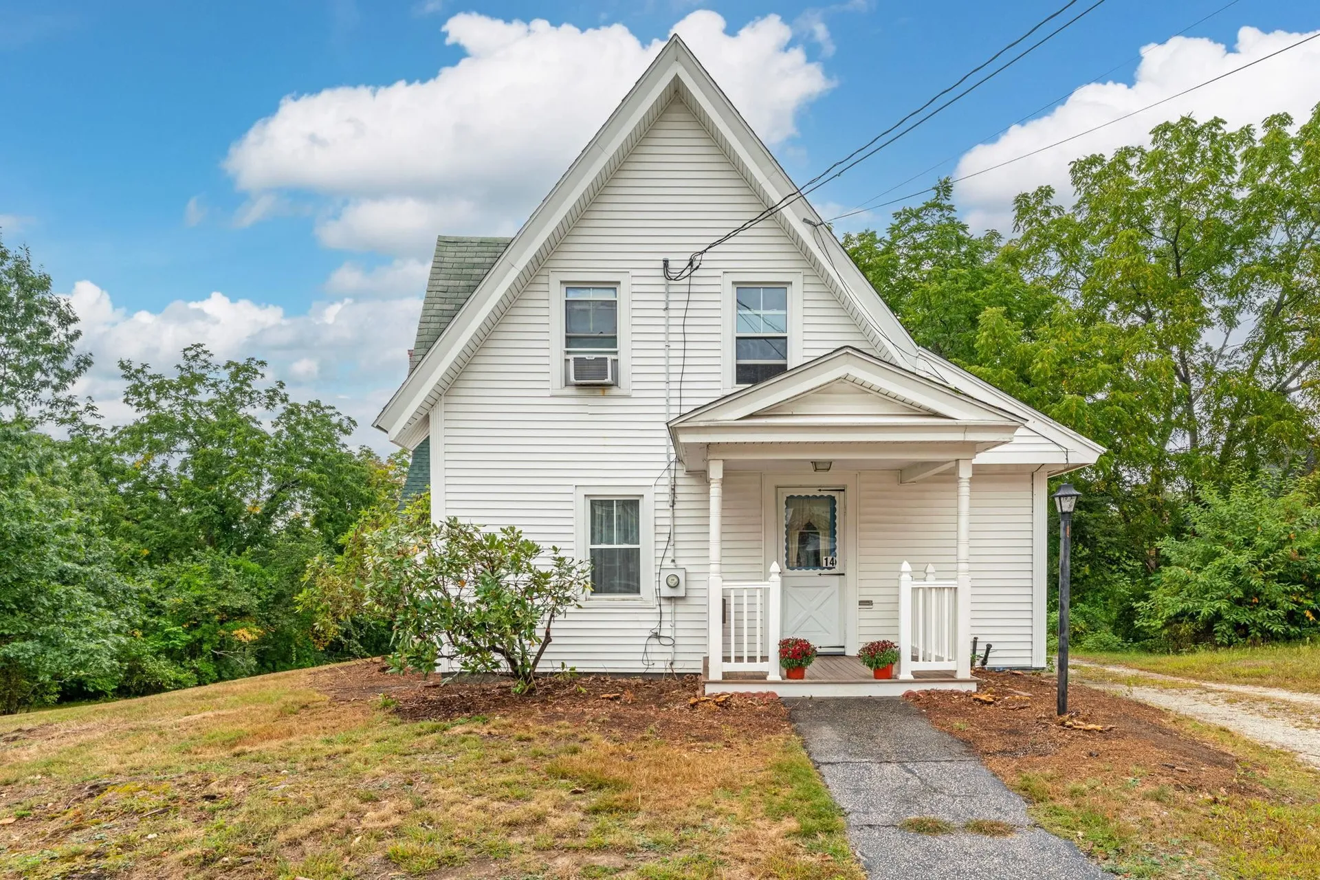 14 North Street Milford NH 03055